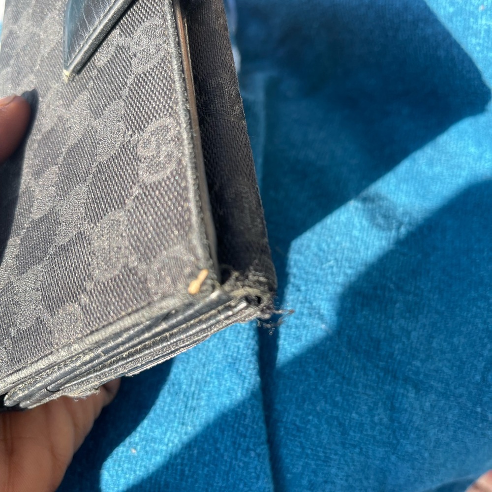 Authentic Gucci 1995 Horsbit wallet - Picture 4 of 9